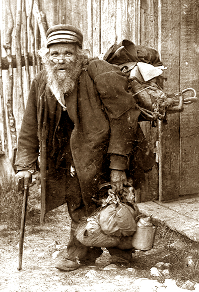 Eilev O. Bråtene, "Bråtenekongen", fotografert med full oppakning.