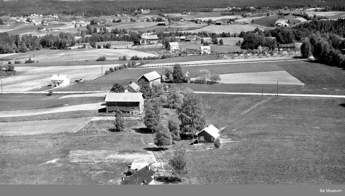 Flyfoto av Langkås på Langkåshaugen 13. juni 1958.