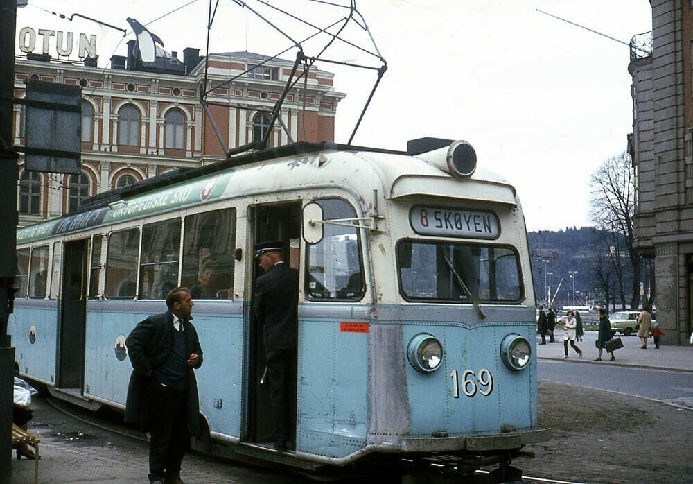 Oslo Sporveier, E1 169, 03.05.1969- Siste dag med gullfisk linje 8. Neste dag gikk det bare høka-vogner og dagen etter kom Ekebergbanen.