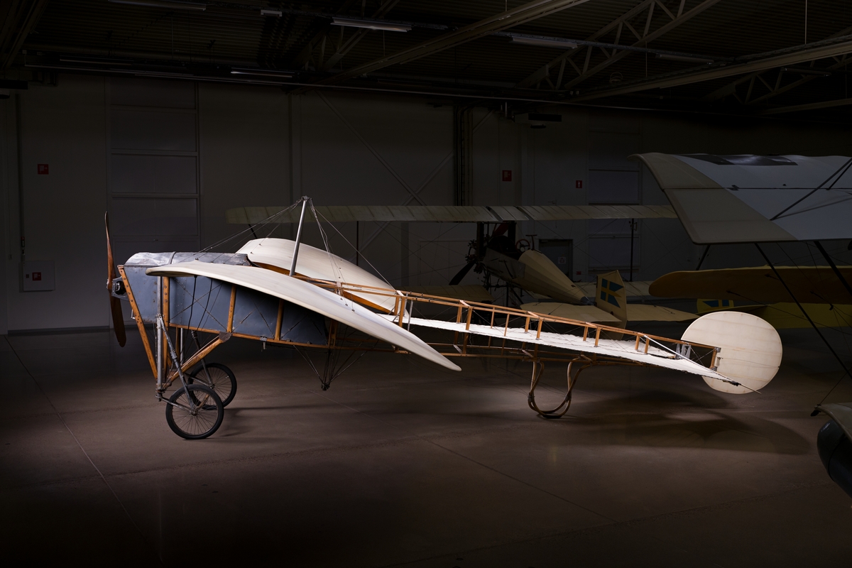 Aeroplanet N:r 1
Nyrop N:r 3