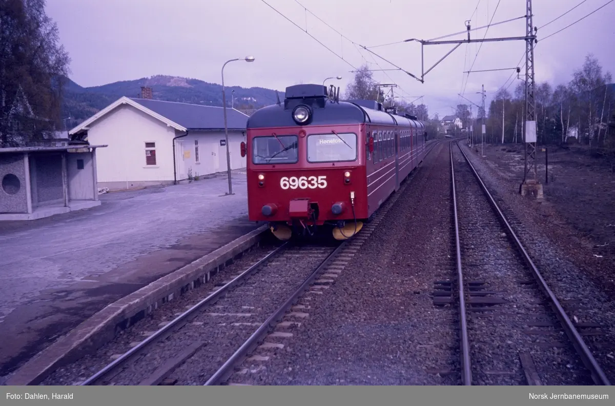 Kryssing på Steinberg stasjon