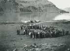 Bild från expedition i  Motiv av Ernest Shackletons begravning, Grytviken.