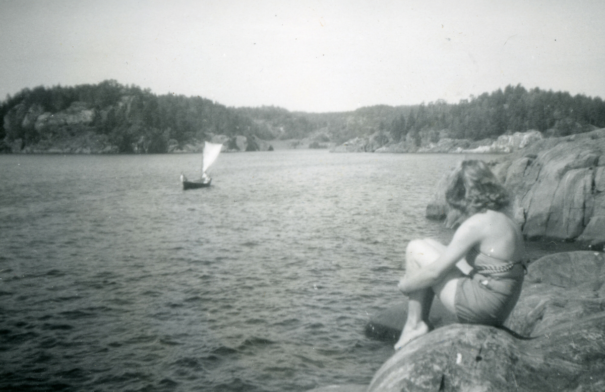 Badeliv i Bamble i 1947.  Dei var på hytte tilhøyrande Hvalvik.