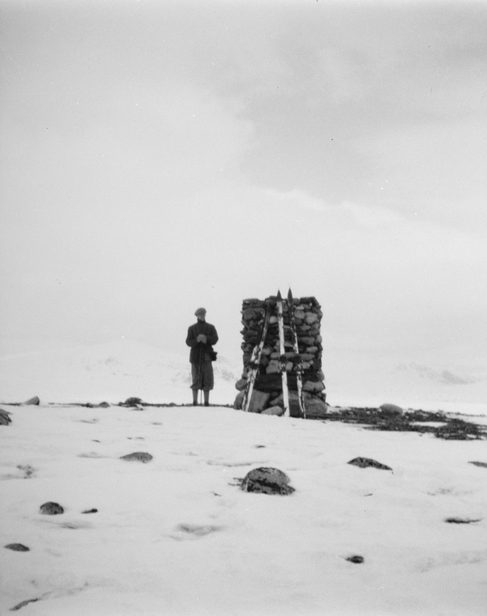 Varde på Dovrefjell påsken 1928. Uskarpt