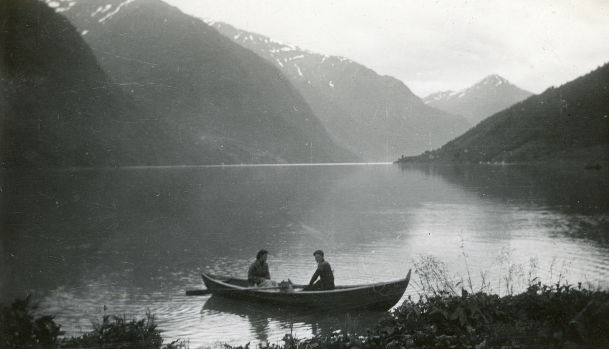 Fem bilder frå vestlandske fjordar.
