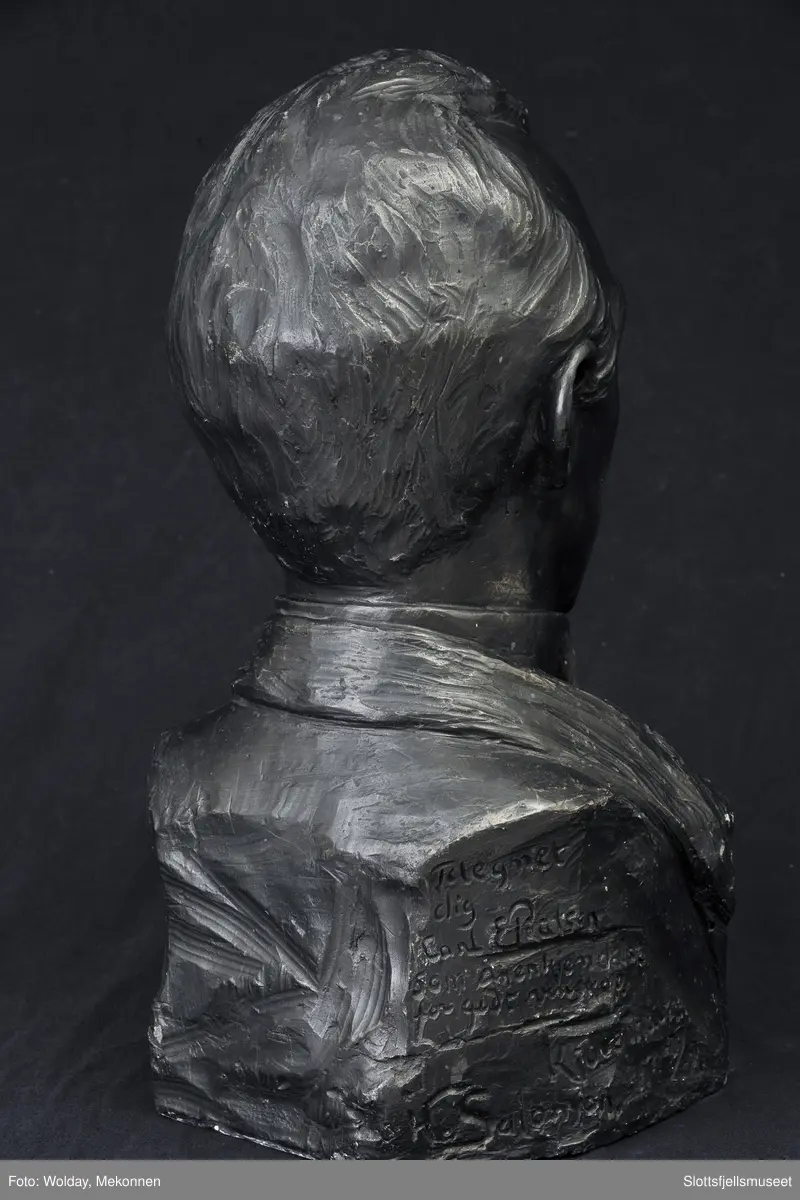 Byste av Harald Saloman
