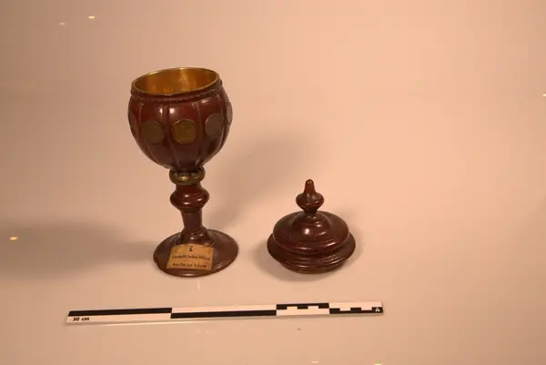 Alterkalk fra St.Halvards kapell på Løvøya, 1662.