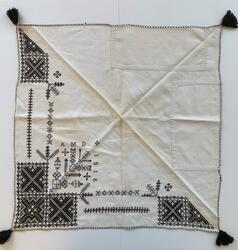 Halskläde i svartstick - tupphalskläde