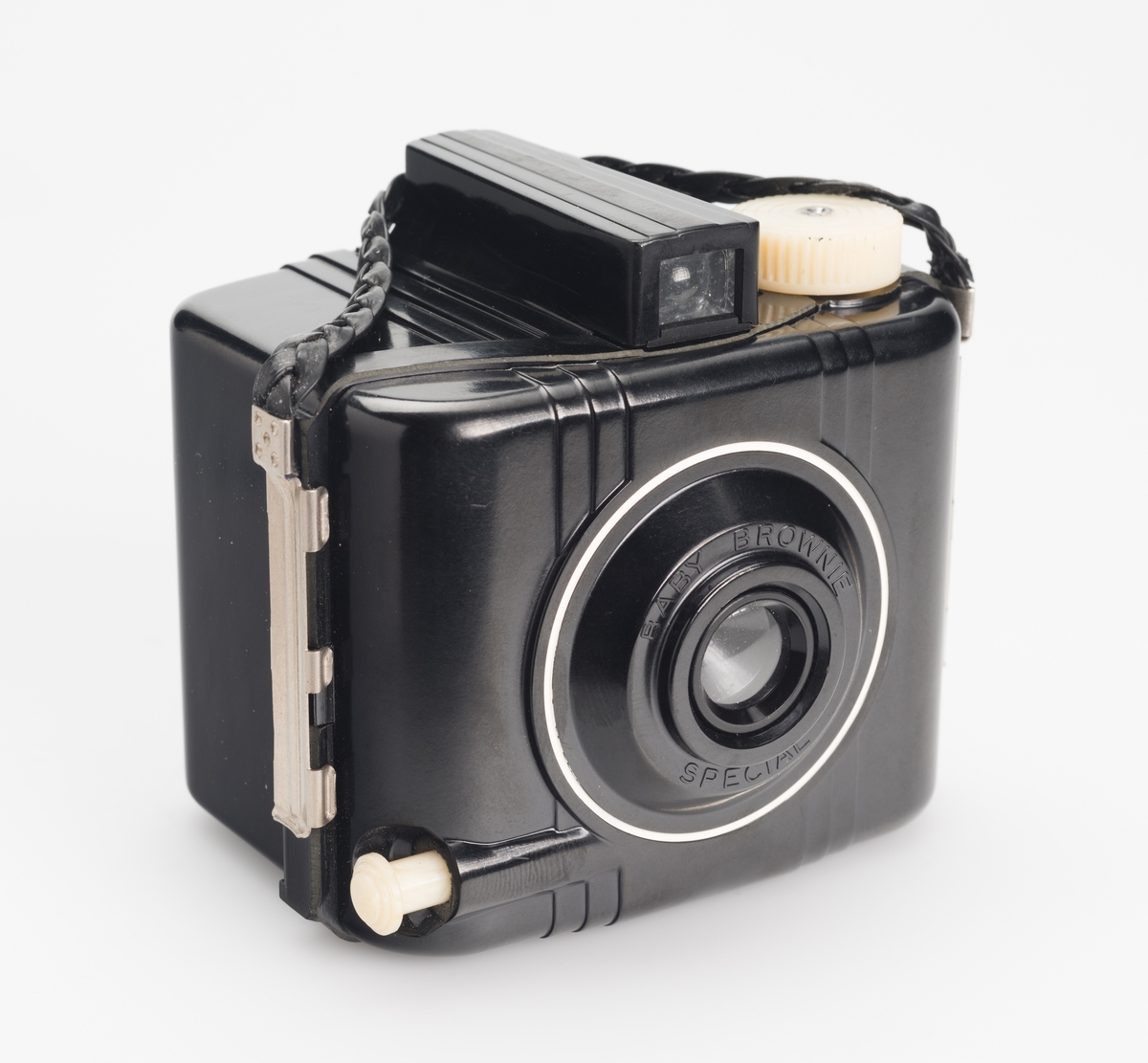 Baby Brownie Special er et bokskamera produsert av Kodak fra 1939 til 1954. Kameraet tar 4x6,5cm eksponeringer på 127 film. 
Her med kameraets originale boks og bruksanvisning.