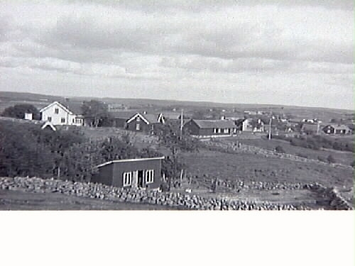 Panorama över Bua gamla bondby från öster mot väster.