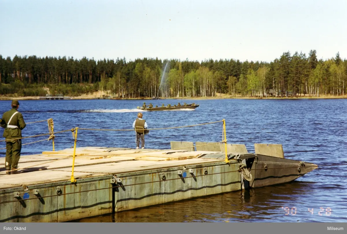 Regementets dag. Ponton 100-färja.