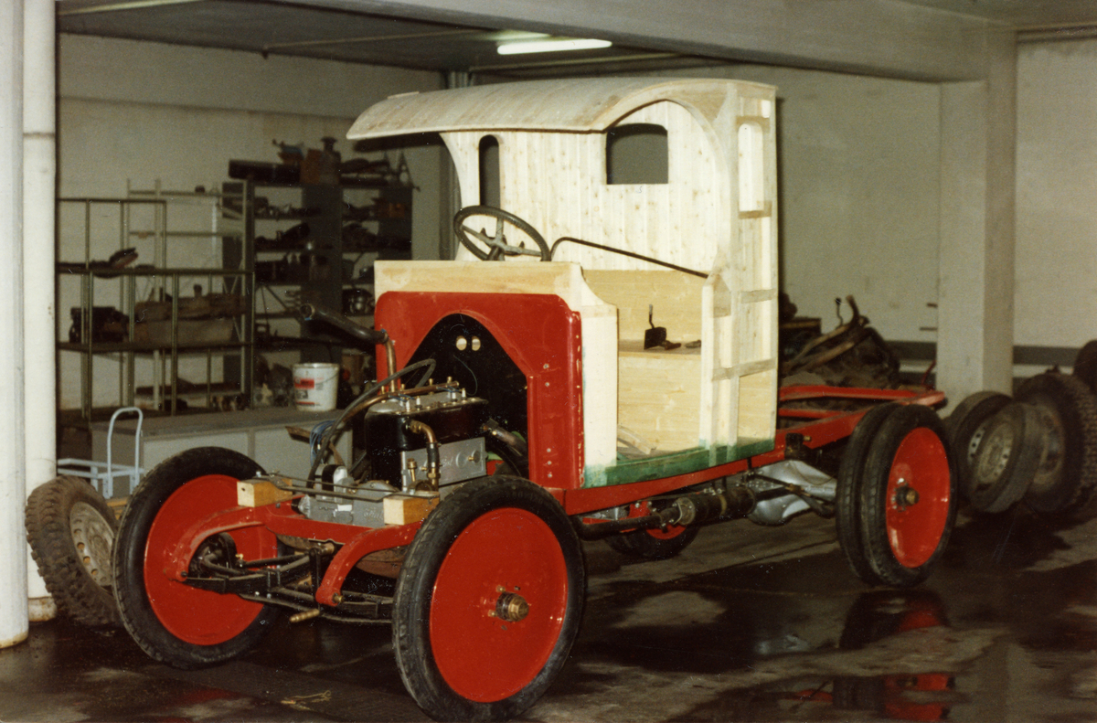 Restaurering av gammel postbil Fiat 1919. -Norges Postmuseum ...
