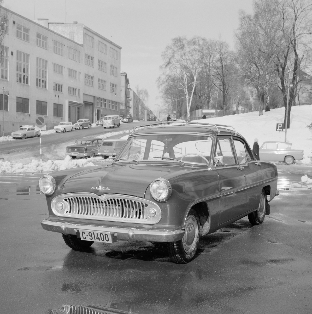 Simca, Den Norske Automobilfabrikk