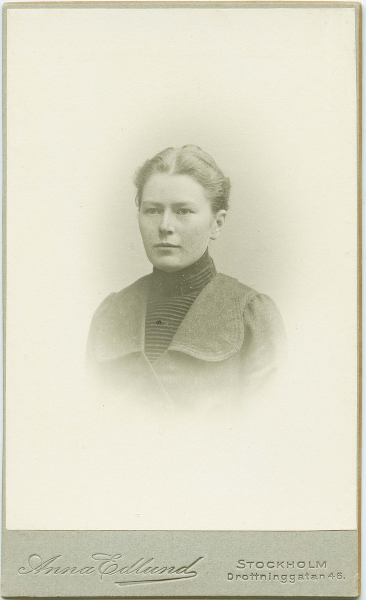 Porträtt på Hanna Boivie.