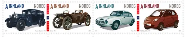 Bildet viser fire frimerker med motiv av fire norske biler.