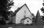 Ekeskog kyrka med klockstapel