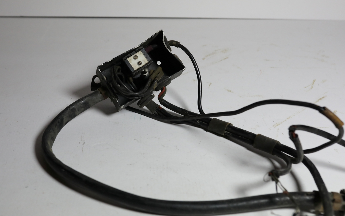 Elektronikk fra vingeforkant
