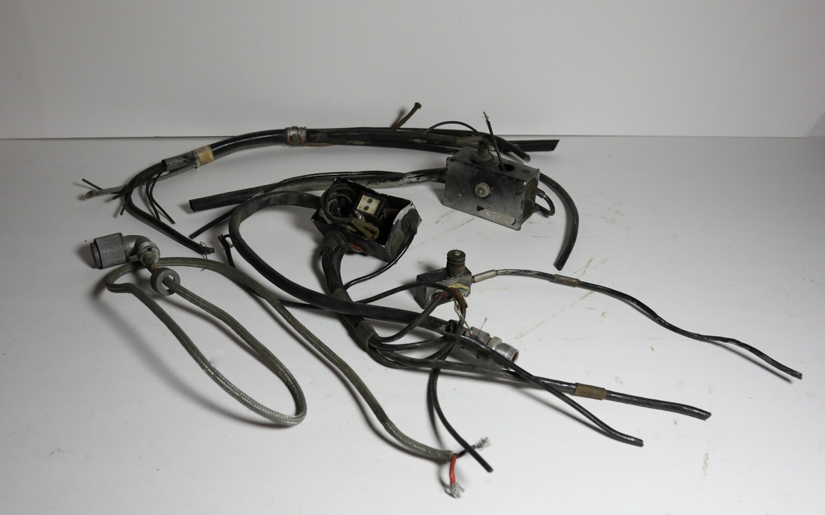 Elektronikk fra vingeforkant
