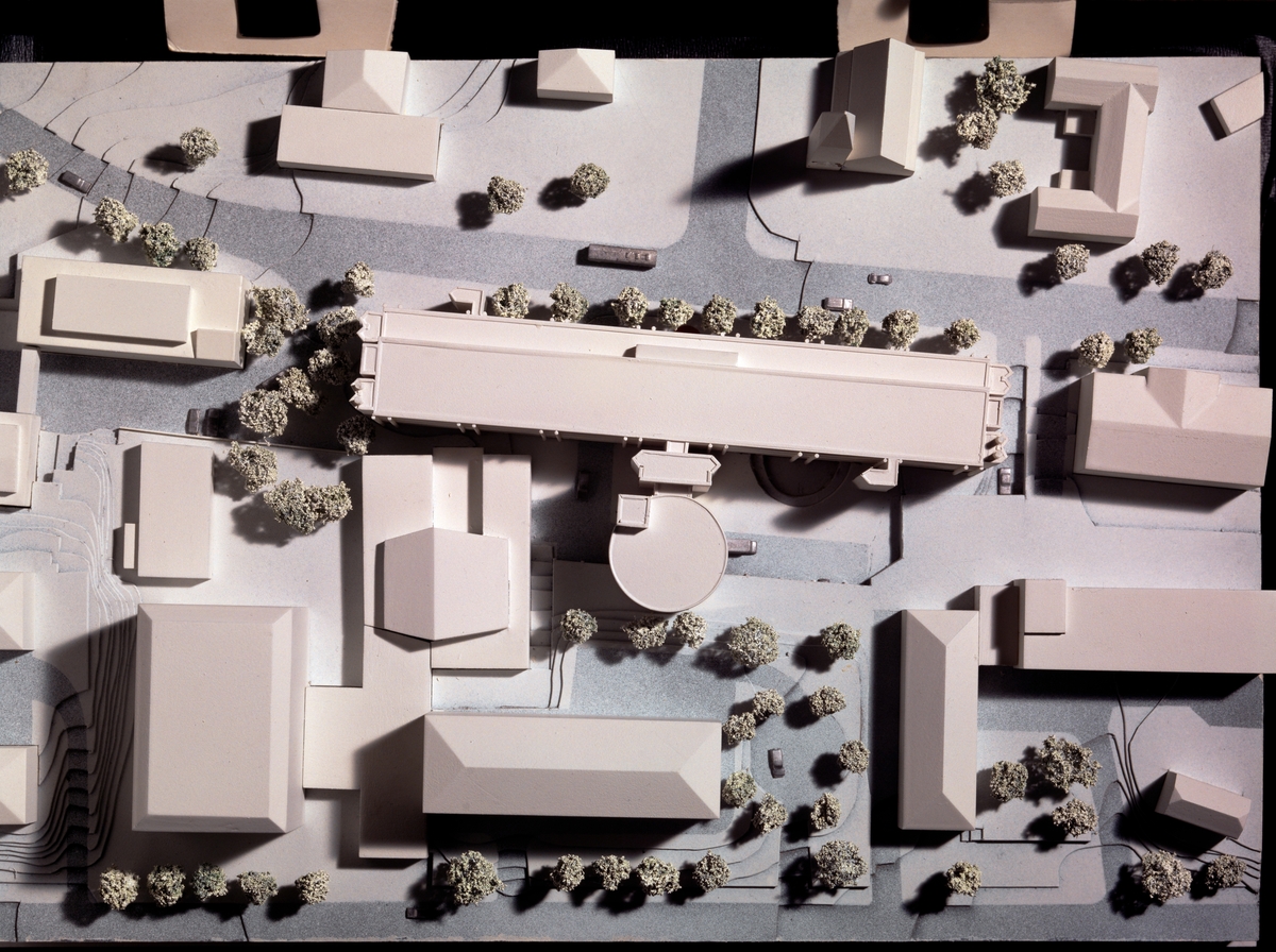 ØKAW arkitekter	Østbye Kleven Almaas Wike a/s arkitekter, Lillehammer, modell-tegninger 1990, Lab. Bygg Louisenberggt. 6, modell 1991