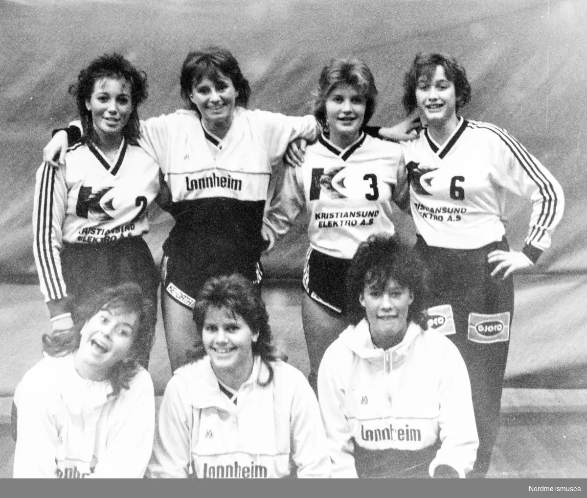 Lagopus. Volleyball. Datering er Tidens Krav 09.02.1987. Bildet er fra avisa Tidens Krav sitt arkiv i tidsrommet 1970-1994. Nå i Nordmøre museums fotosamling.