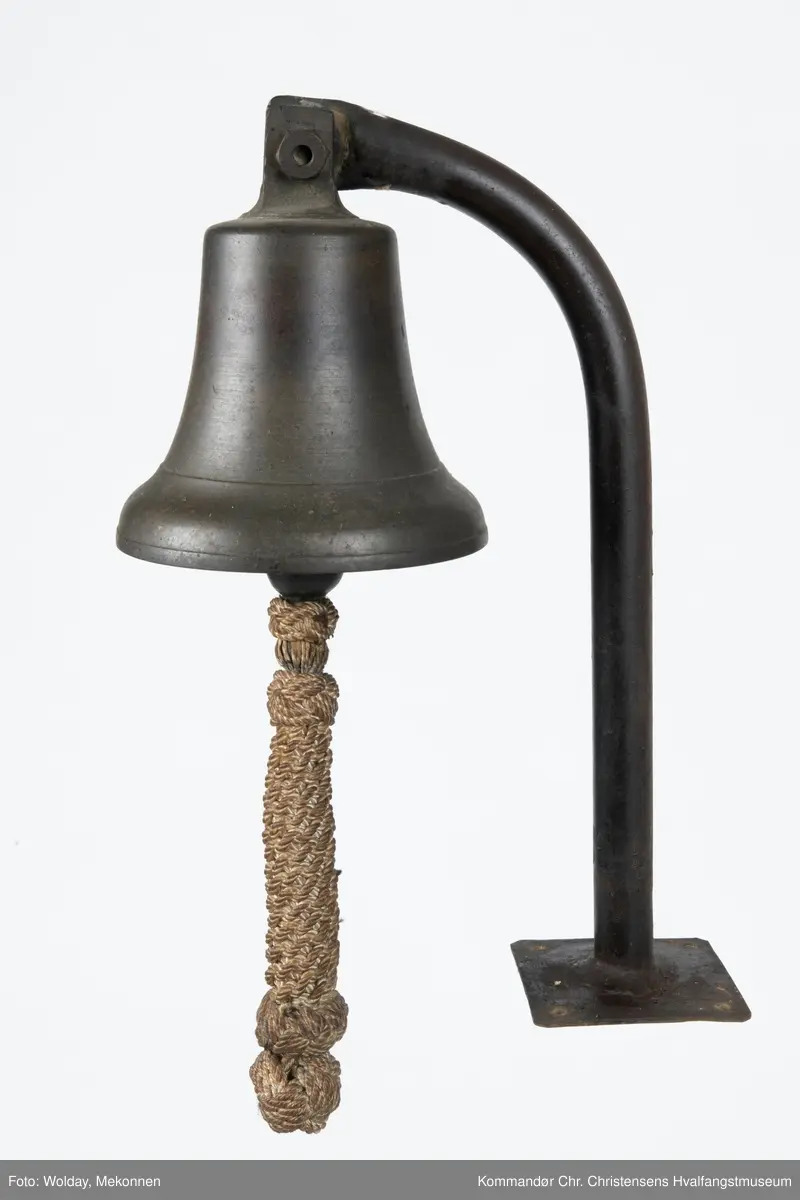 Skipsklokke med stang, 3 deler.