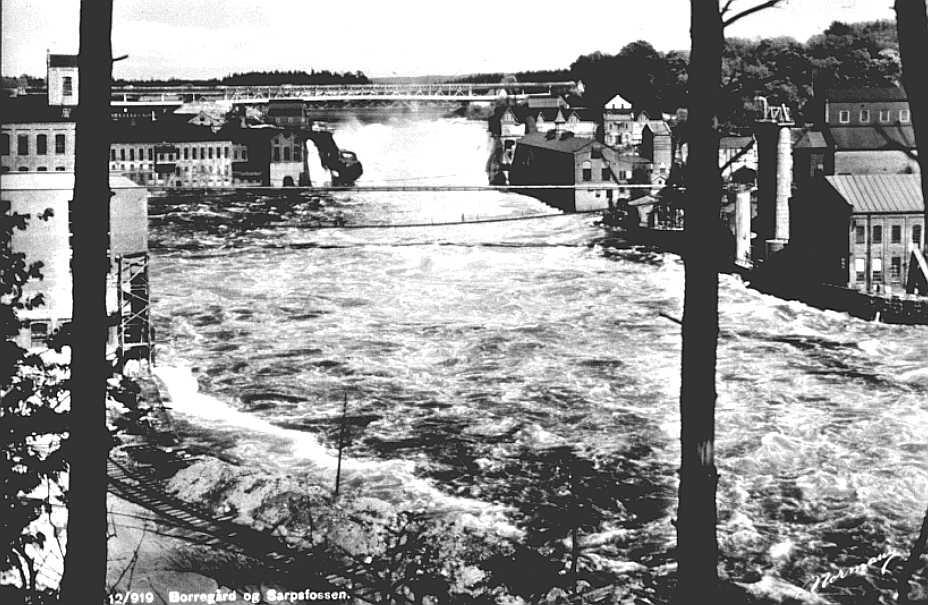 Borregaard, Hafslund fabrikker og Sarpsfossen sett sydfra