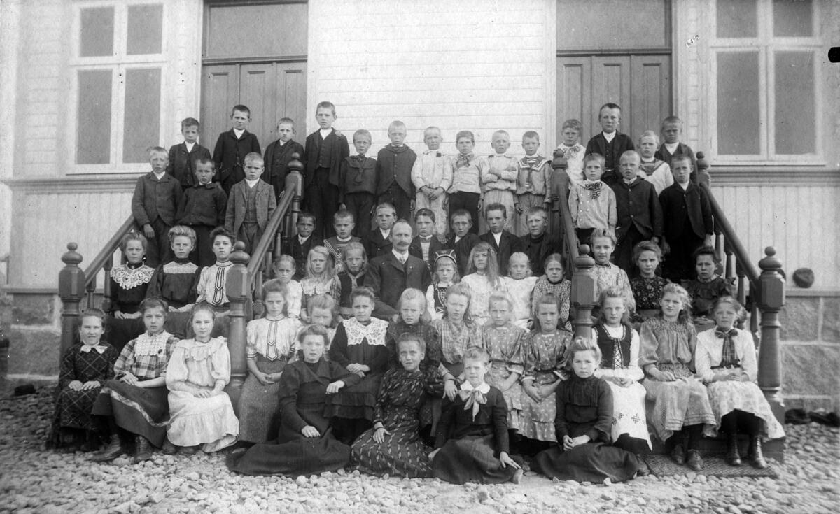 Klassebilde fra Lande skole ca 1908