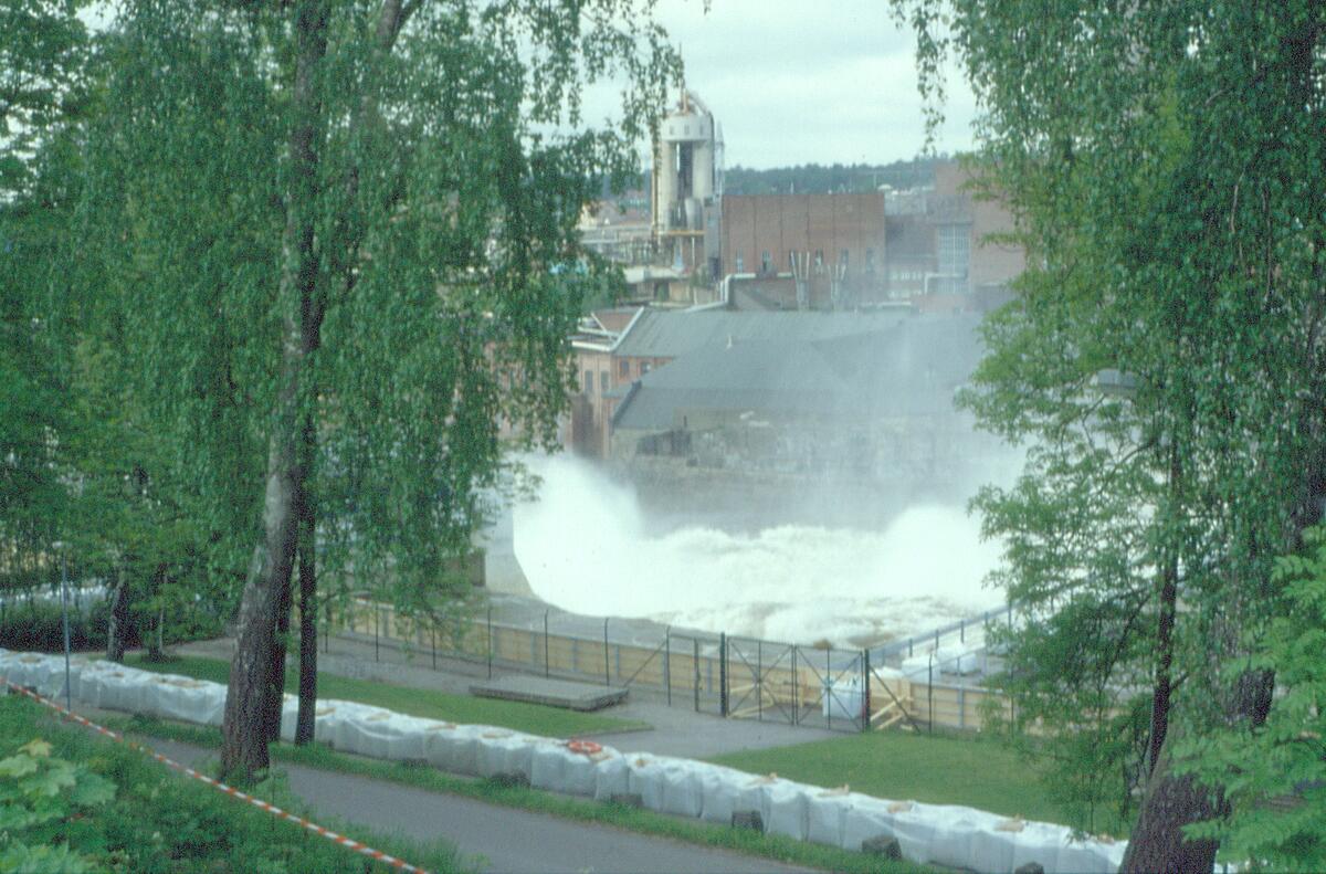 Flom i Glomma ved Sarpsfossen 1995