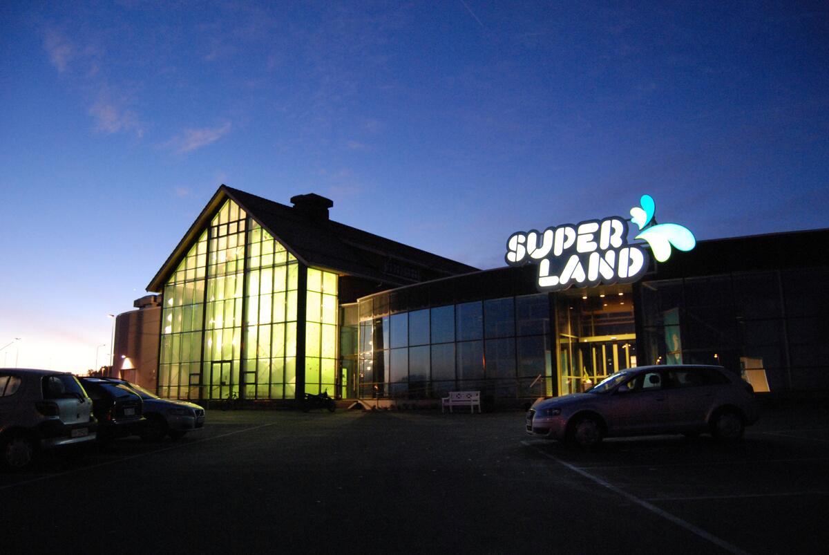 Fasaden til Superland på Quality hotell på Grålum