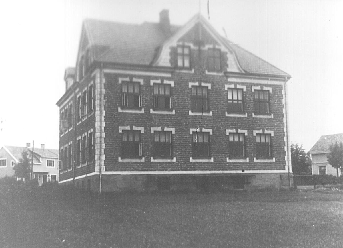 Lande skole