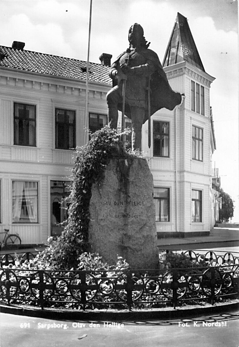Statuen av Olav den hellige på lilletorvet