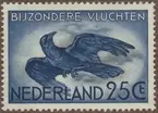 Frimärke ur Gösta Bodmans filatelistiska motivsamling, påbörjad 1950.
Frimärke från Nederländerna, 1938. Motiv av Fågel: symbol för flyget