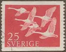 Frimärke ur Gösta Bodmans filatelistiska motivsamling, påbörjad 1950.
Frimärke från Sverige, 1956. Motiv av Fem flygande svanor Symbol för flyget och för de fem nordiska nationerna. 