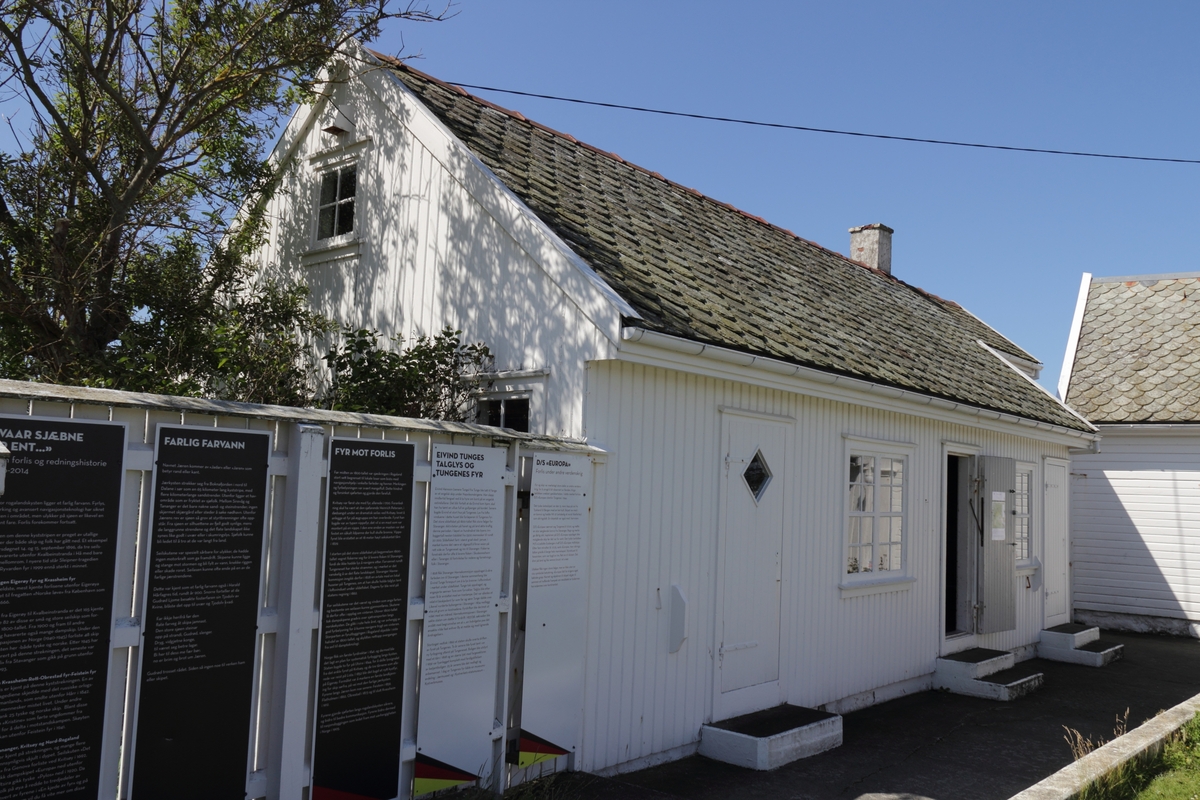 uthusbygning