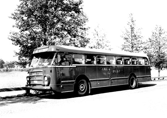 Buss, AEC, från Höglunds Karosseri i Säffle.