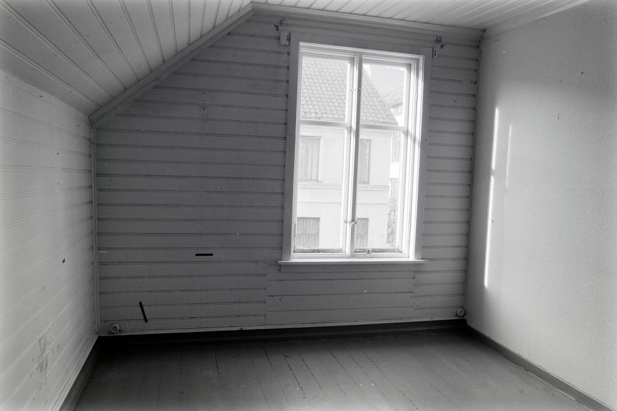 Østregate 2, Hamar. Interiør, 2 etasje, sør.