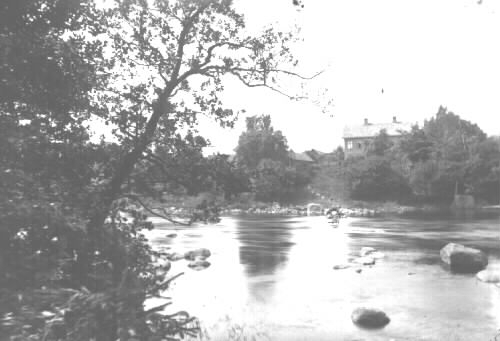 Thornbergs vid Garvareforsen. (A.S.)