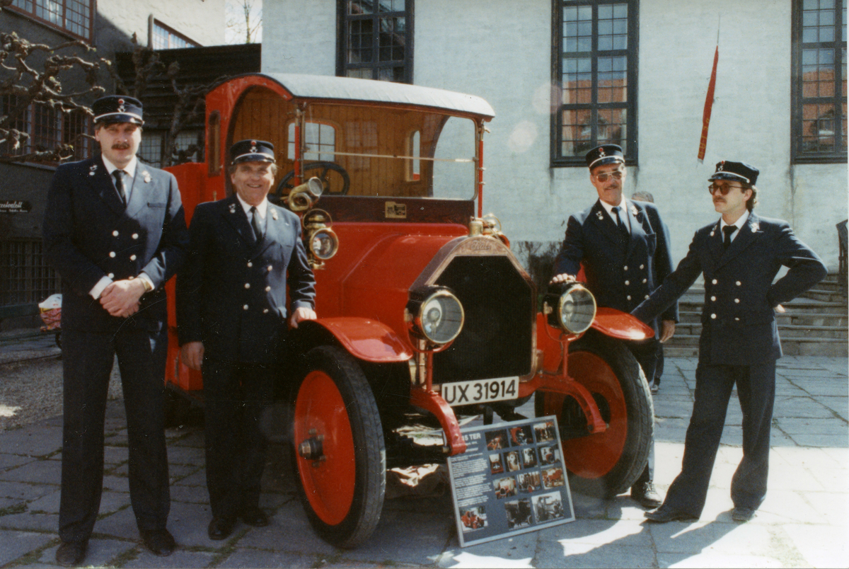 Postbil Fiat TER 1914-modell. Lastebil.