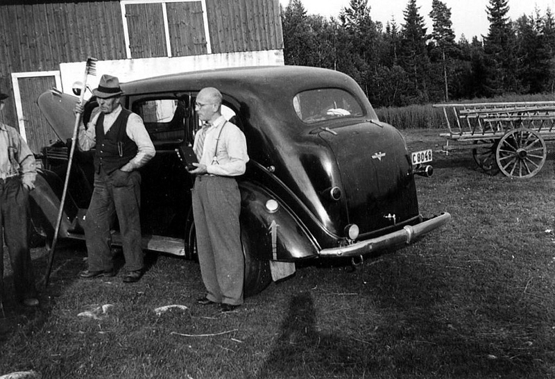 Fr v: Emil Henriksson f 1874 i Rävberg Viggen, Henrik Mattsson f 1866 i Berg Tjärnberget, Sigurd Bograng.