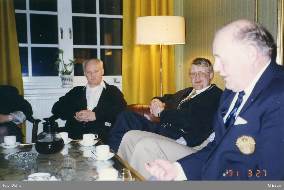 Gösta Lööws avgång, Husarmässen. Från vänster Göran Agertz, Per-Arne P-A Carlsson och överstelöjtnant Per Ängquist.
