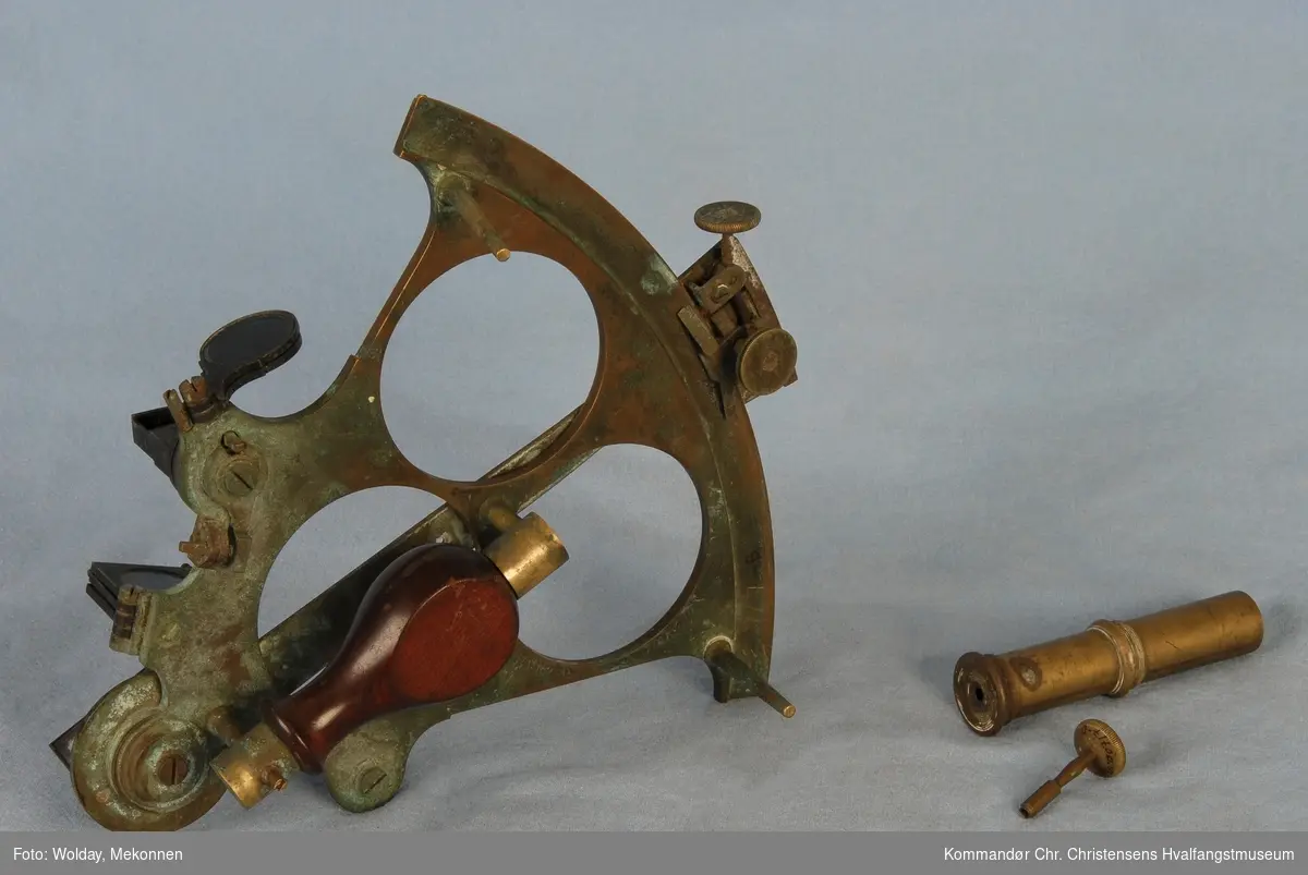 Sekstant, Rad 23.5 i kvadratisk mahognykasse