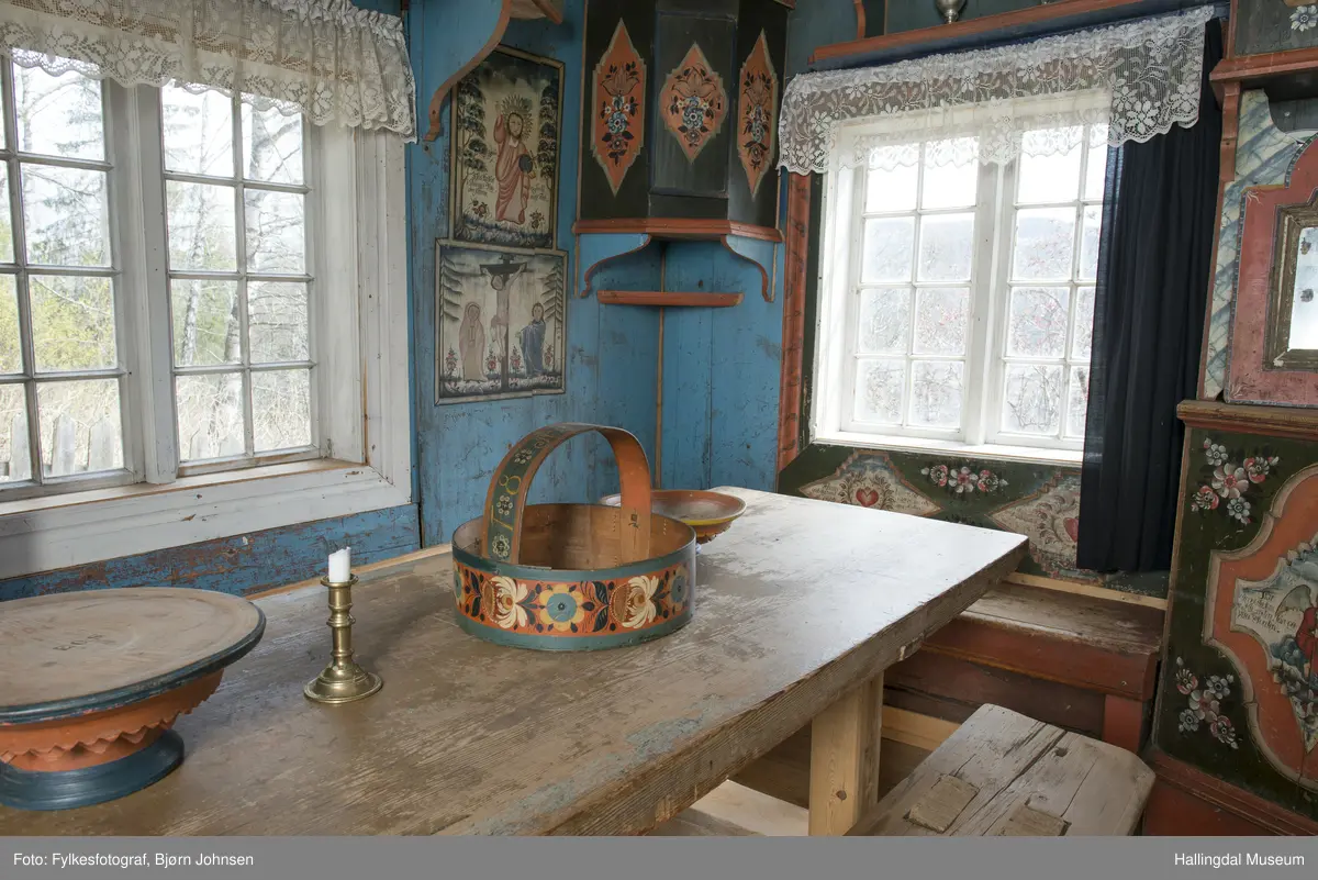 Stugu fra Settungsgard i Søre Vats på Ål Bygdamuseum, Leksvol
