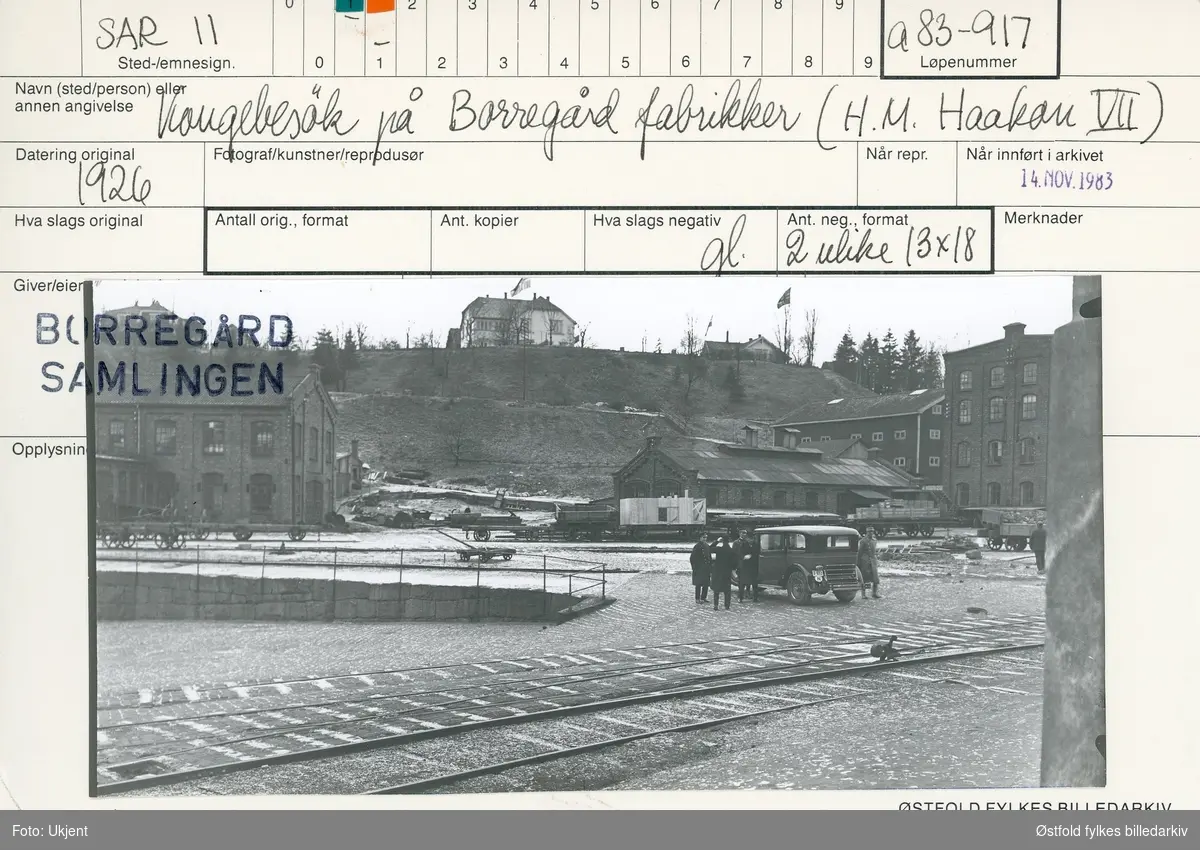 Kongebesøk på Borregaard Fabrikker (Hans Majestet Haakon VII) i Sarpsborg 1926. 
Bilens registreringsnummer B-653.