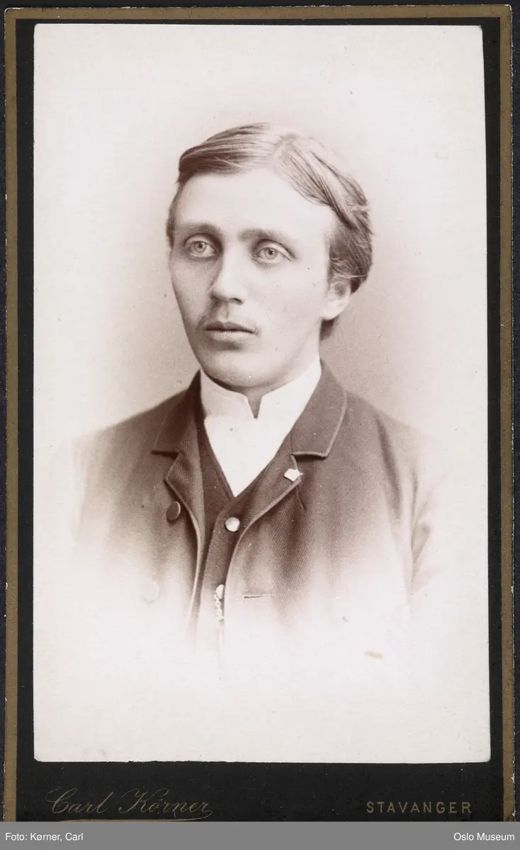 portrett, mann, vignettert brystbilde