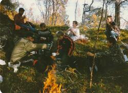 7.klasse Stonglandet skole på tur.  Gammelseter, Senja. 1997