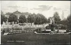 Västerås, Stadsparken. 
Vy över Stadsparken mot Rådhuset. 1920-talet.