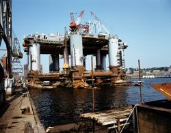 Oljeplattform ved kaia - Oslo