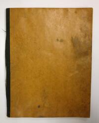 Stor lysebrun skissebok med svart rygg [Tegning]