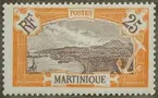 Frimärke ur Gösta Bodmans filatelistiska motivsamling, påbörjad 1950.
Frimärke från Martinique, 1908. Motiv av Staden Fort de France