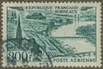 Frimärke ur Gösta Bodmans filatelistiska motivsamling, påbörjad 1950.
Frimärke från Frankrike, 1949. Motiv av Bro över Garonne i Bordeaux